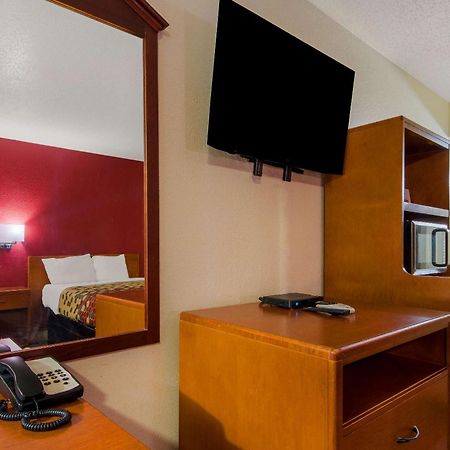 Econo Lodge Goldsboro Hwy 70 Luaran gambar