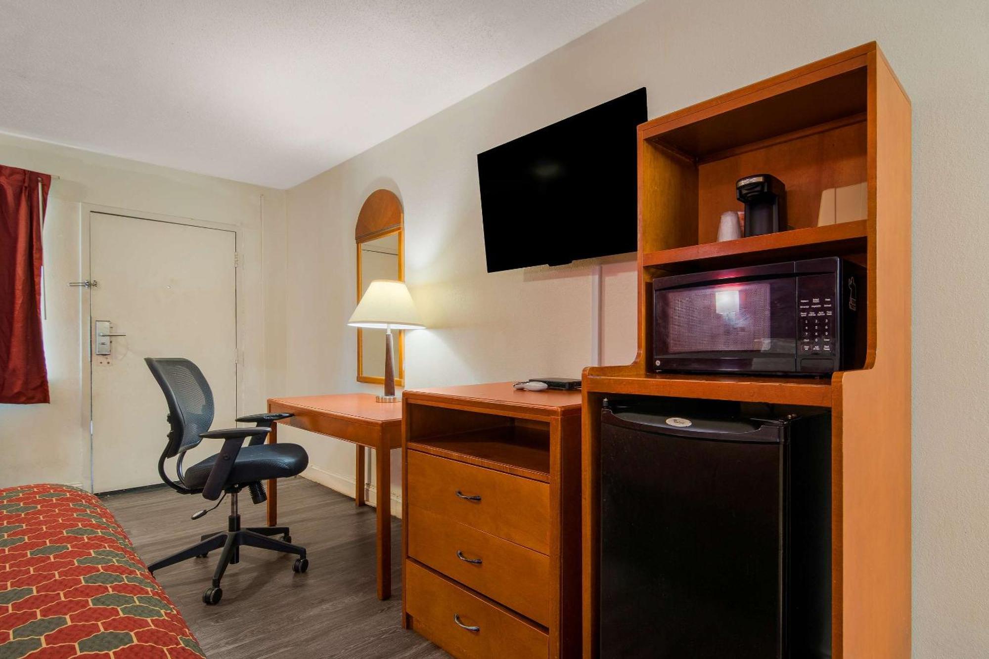 Econo Lodge Goldsboro Hwy 70 Luaran gambar