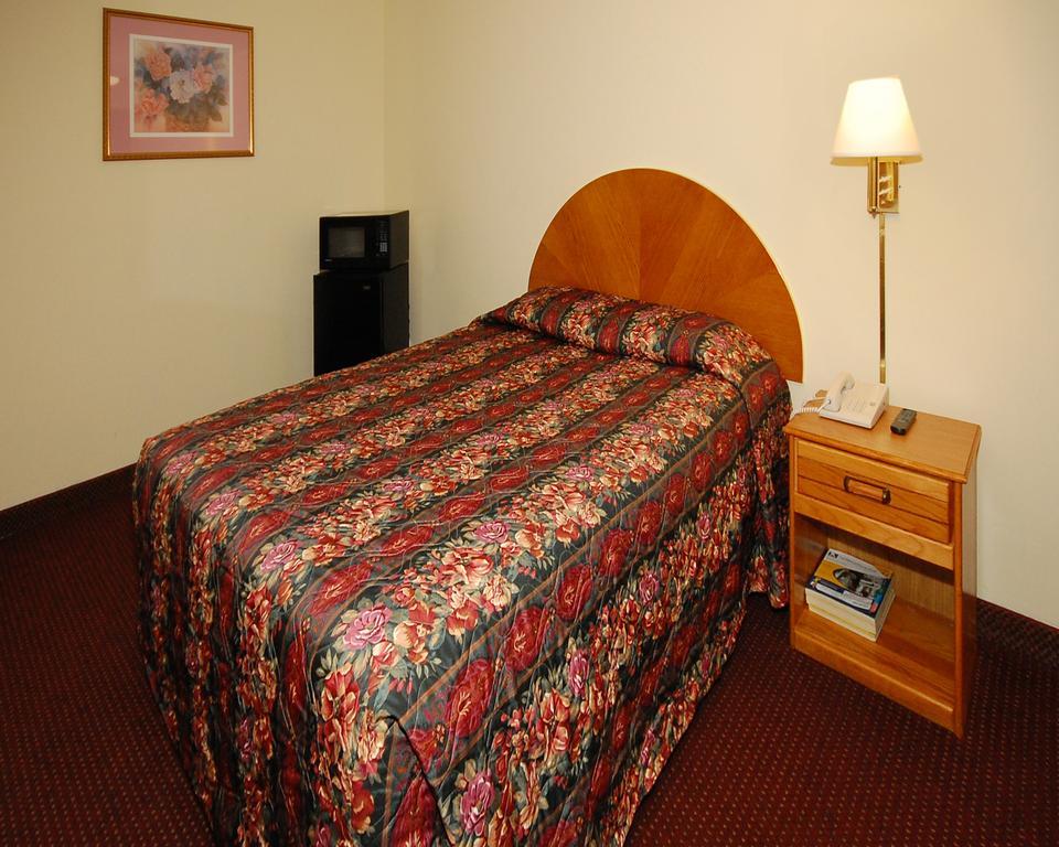 Econo Lodge Goldsboro Hwy 70 Luaran gambar