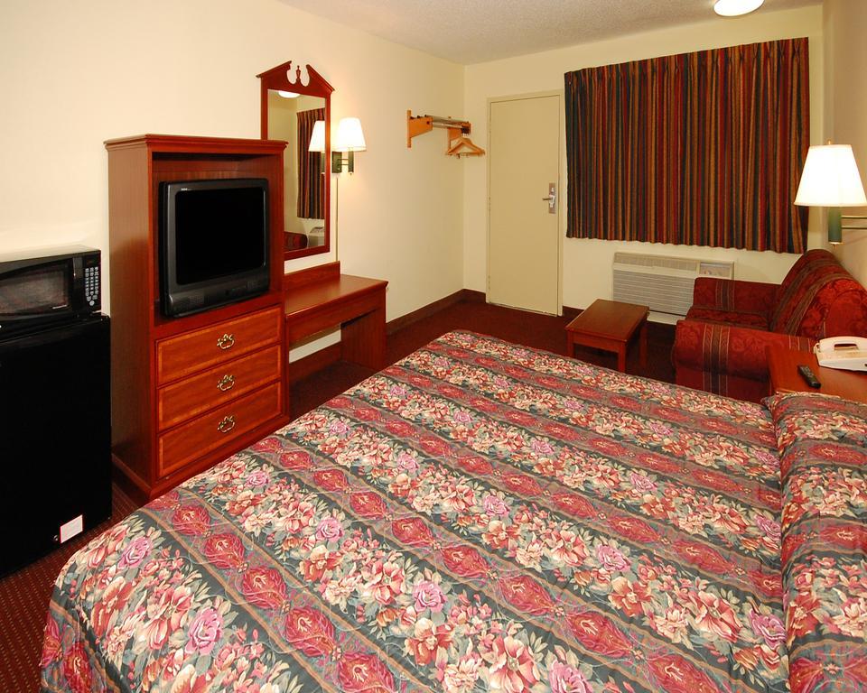 Econo Lodge Goldsboro Hwy 70 Luaran gambar